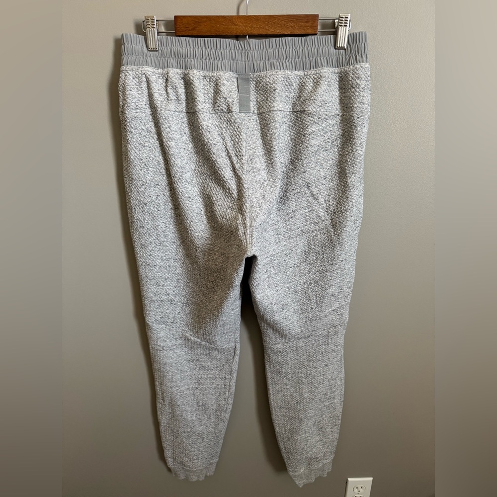 Lululemon At Ease Jogger Large - Picture 3 of 5
